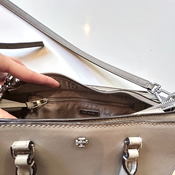 Tory Burch Handbag Gray Tan Logo Houlder Bag Purse Crossbody Medium size - Picture 10 of 16